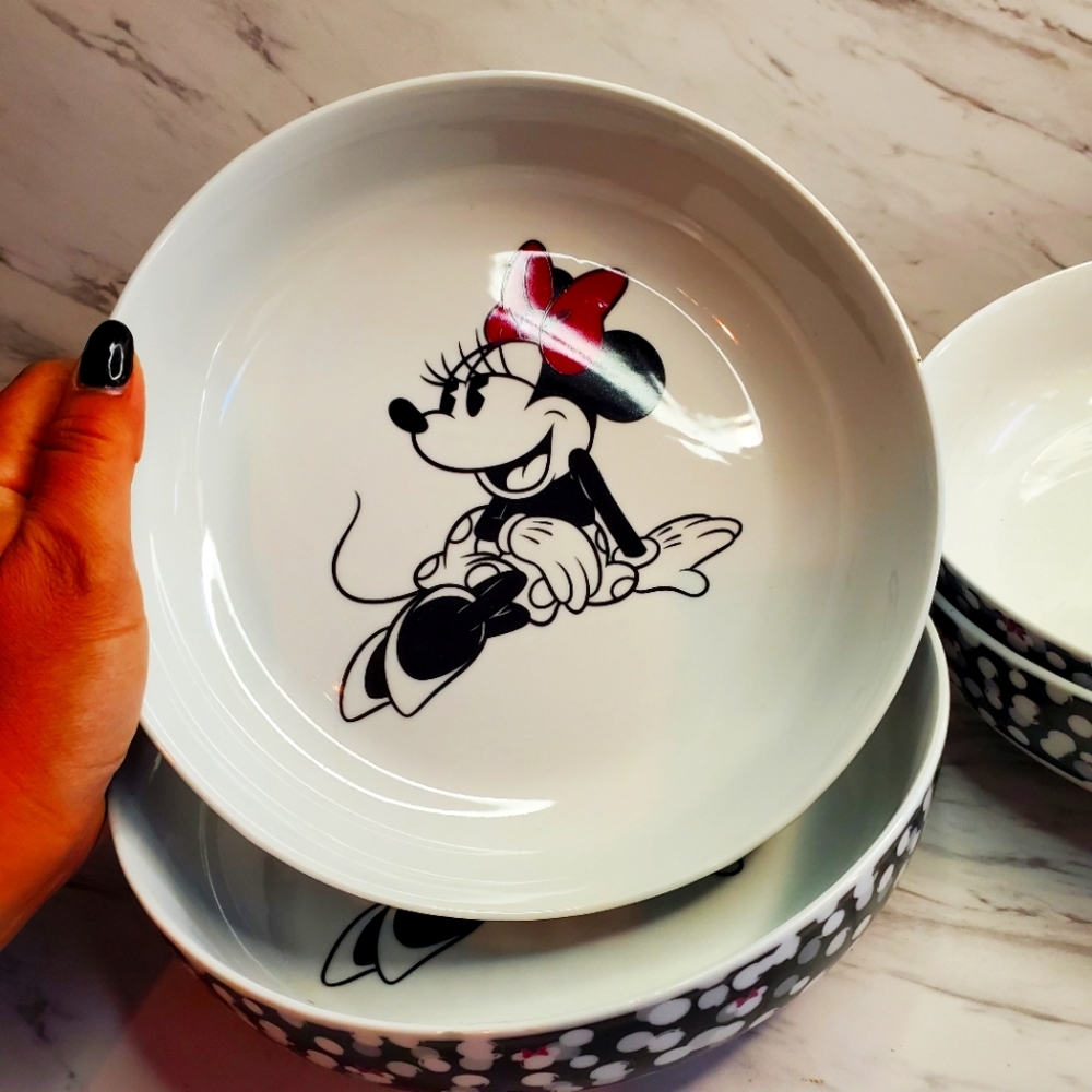 Disney Minnie Mouse pasta bowls